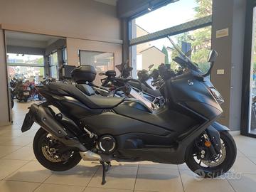 Yamaha T Max 560