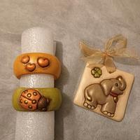 Thun, 2 portatovaglioli o segna posto + elefantino