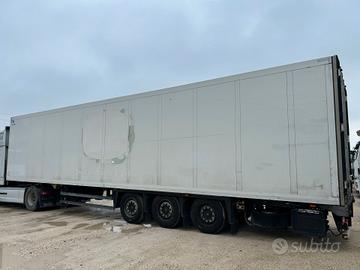 Semirimorchio Schmitz frigo