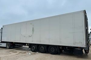 Semirimorchio Schmitz frigo