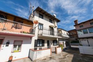 Casa accostata - Gorizia