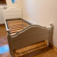 Strutture letto in legno massiccio