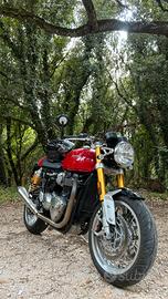 Triumph Thruxton 1200 R