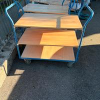 Carrello tavolino con ripiani