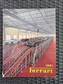 Annuario Ferrari 1961 con biglietto listato a lutt