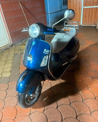 Vespa Gts250ie