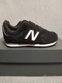 Scarpe New Balance 323 Bimbo/a Unisex  22.5 EU