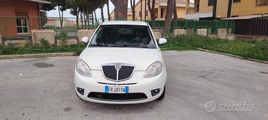 Lancia ypsilon 1.4 77cv benzina gpl tagliandata 