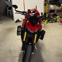 Ducati Streetfighter V4S