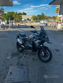 Gs 1250 triple black