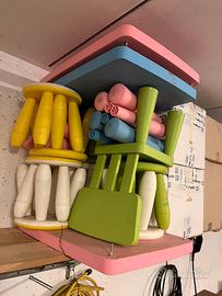 Tavoli e sgabelli IKEA per bambini