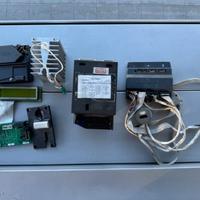 Accettatore Coges, banconote e monete