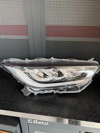 Faro Toyota Yaris  2022