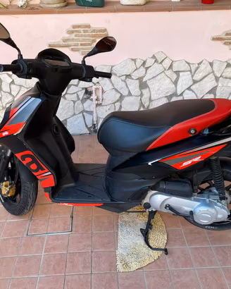 Aprilia SR 50 Motard