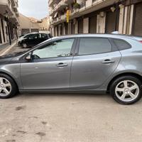 Volvo V40 2.0 d2
