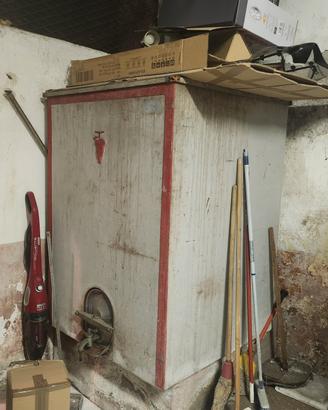 BOTTI DI CEMENTO VETRIFICATE