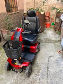 Scooter elettrico per persone anziane