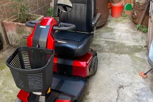 Scooter elettrico per persone anziane