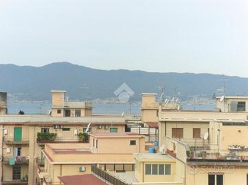 4 LOCALI A REGGIO DI CALABRIA