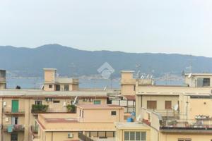 4 LOCALI A REGGIO DI CALABRIA