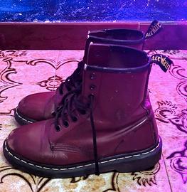 Dr martens rosse lucide hot sale