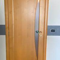 Porta e finestra in legno