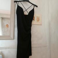 Abito da donna incrociato con coppe.