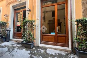 NEGOZIO A PISTOIA