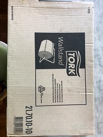 Dispenser da parete per rotoli in carta