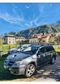 MITSUBISHI OUTLANDER TURBO 4WD