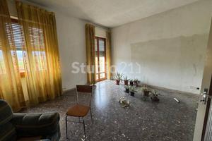 Appartamento di 138 m² con 5 locali e box auto a C