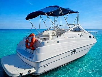 Regal Commodore 2465 con possibilità posto barca 