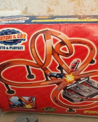 Pista Thunderdome con 2 macchinine