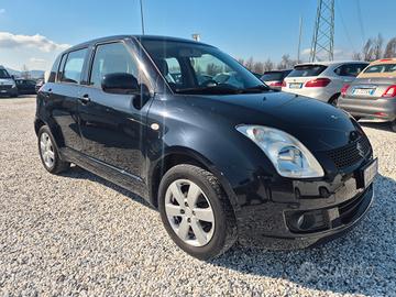 Suzuki Swift 1.3 4x4 5p. GL