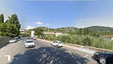Appartamento a Firenze, via San Domenico, 6 locali