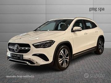 Mercedes-Benz GLA 200 d Progressive Advanced ...