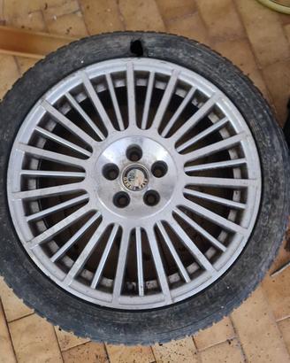 due cerchi alfa romeo 17'