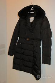 Piumino Moncler con pelliccia