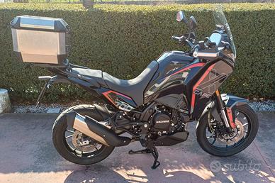 Moto Morini X-Cape 700