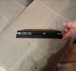 Ps 4 slim
