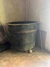 Calderone in rame 115cm (H) x 115cm (D)