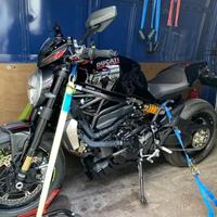 Trasporto moto e scooter