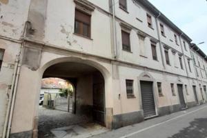 Immobile in asta di 106 m² con 3 locali e box auto