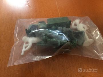 Piccolo lotto Soldatini anni 70 firmati hong kong