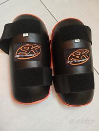 Protezioni nuove taglia S per sport da combattimen