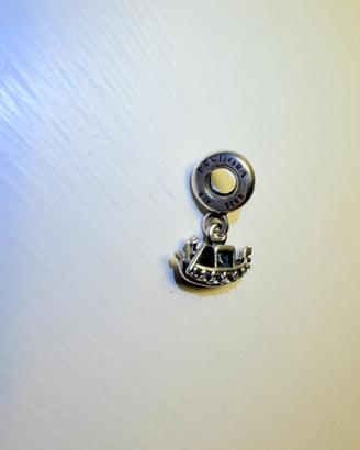Charm Pandora