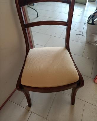 Set di sedie in noce lucido con seduta imbottita