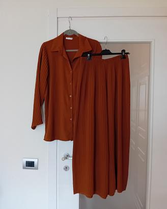 Completo camicia/pantaloni cioccolato