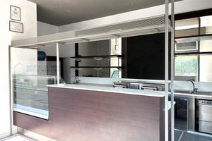 Locale commerciale adibito a bar fuori mura