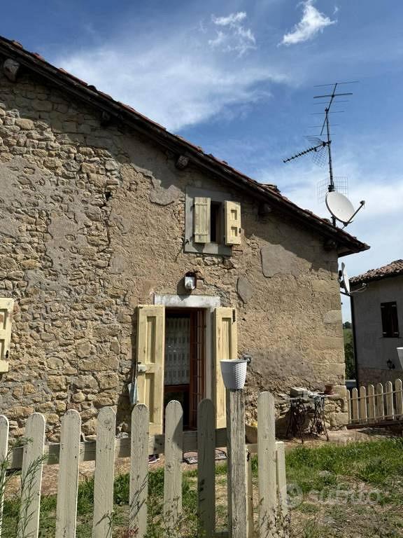 Rustico / Casale di 240 m² con 5 locali e box auto - Vista 5